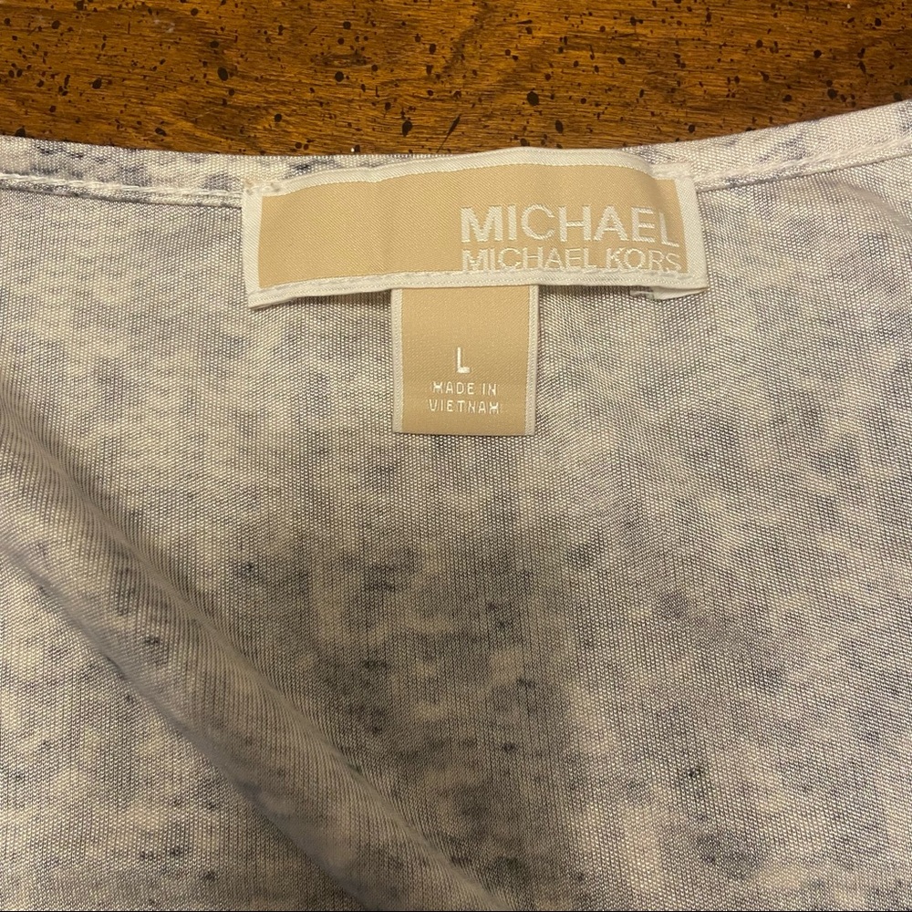 ✨ Michael Kors Ombre Sequin Tank – Subtle Sparkle Statement ✨ - Picture 11 of 13